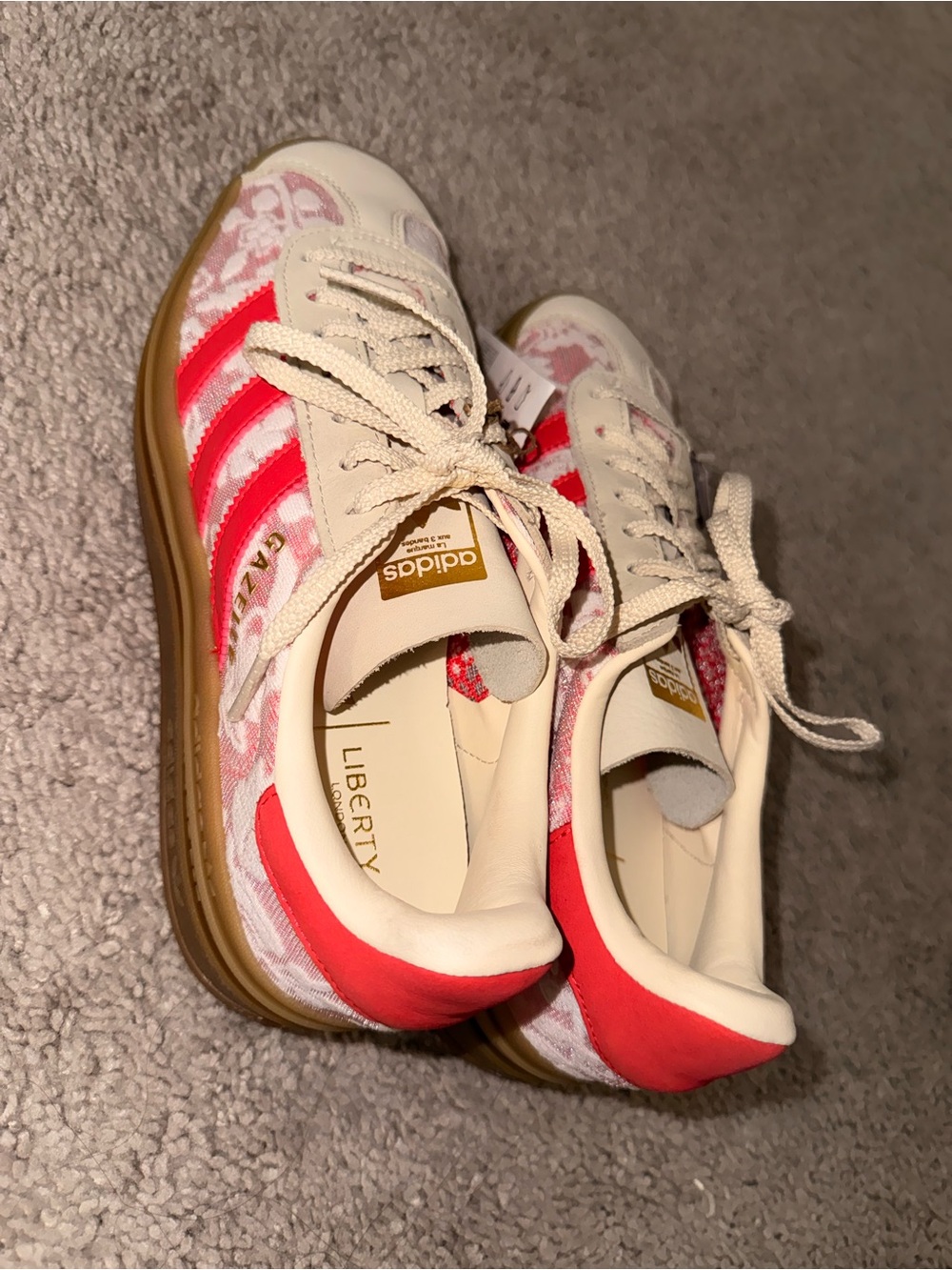 Adidas Cream & Red Patterned Low-Top Sneakers Liberty London Gazelle - Picture 3 of 9